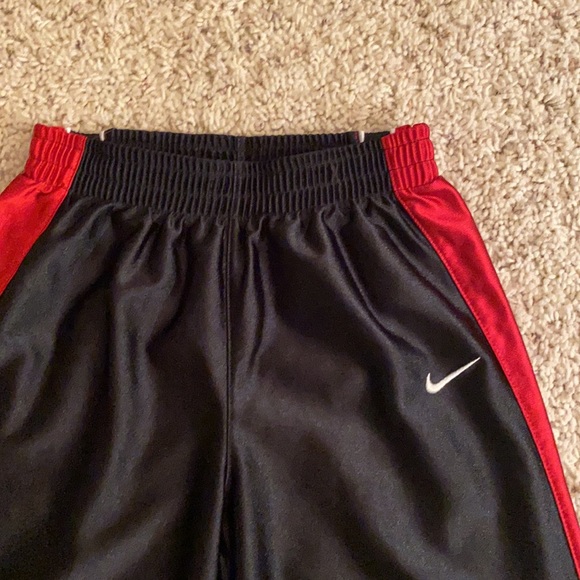 Nike track pants - Picture 3 of 5